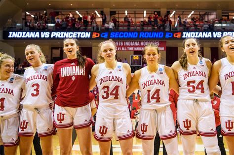 Indiana hoosiers womens basketball - Mar 19, 2023 · BLOOMINGTON, Ind. — One-seed Indiana women's basketball will take on 9-seed Miami (FL) in the second round of the NCAA Tournament on Monday night at 8 p.m. ET on ESPN2. 